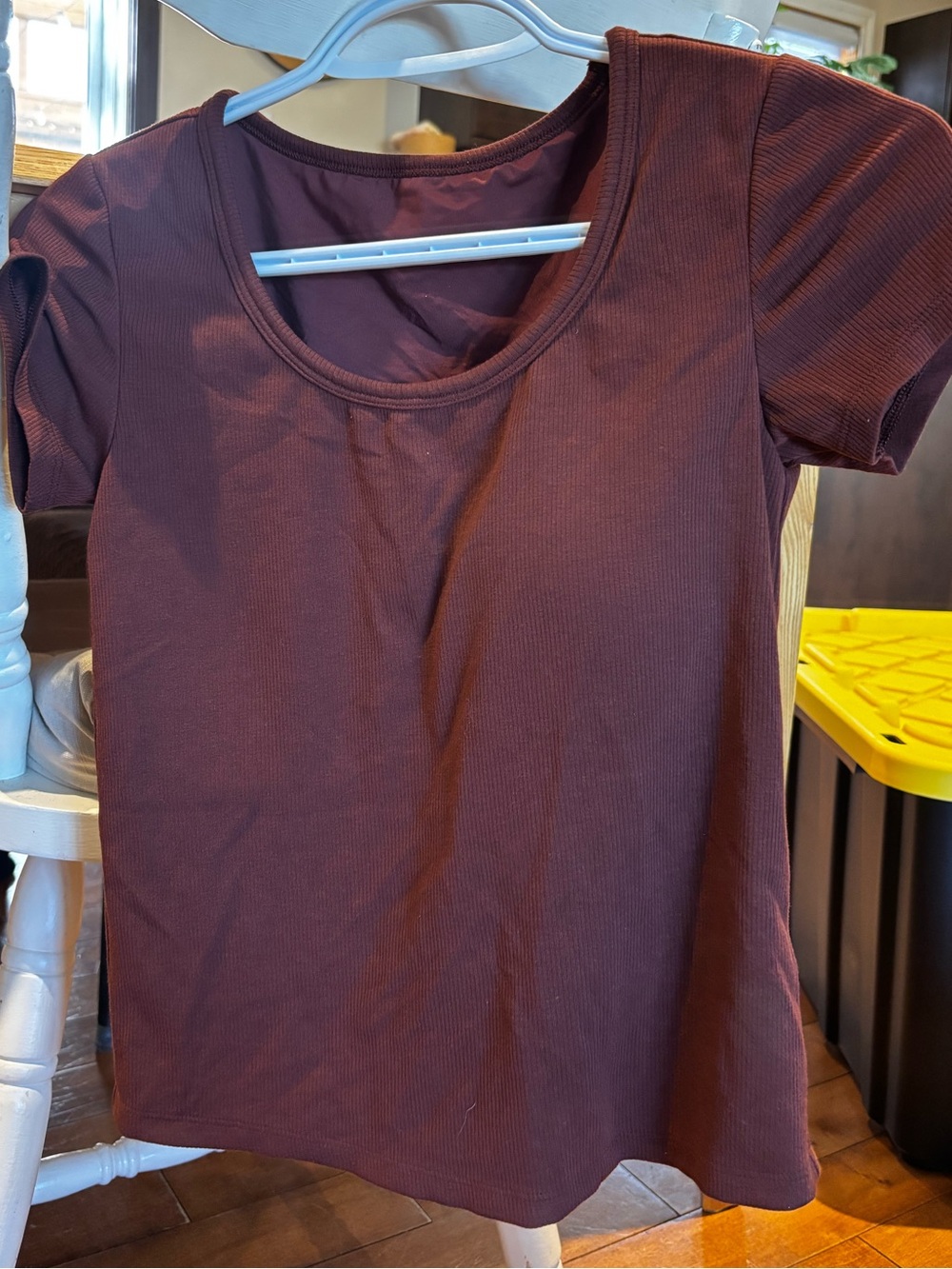 Uniqlo airism Short Sleeve Scoop Neck Top - Brown
